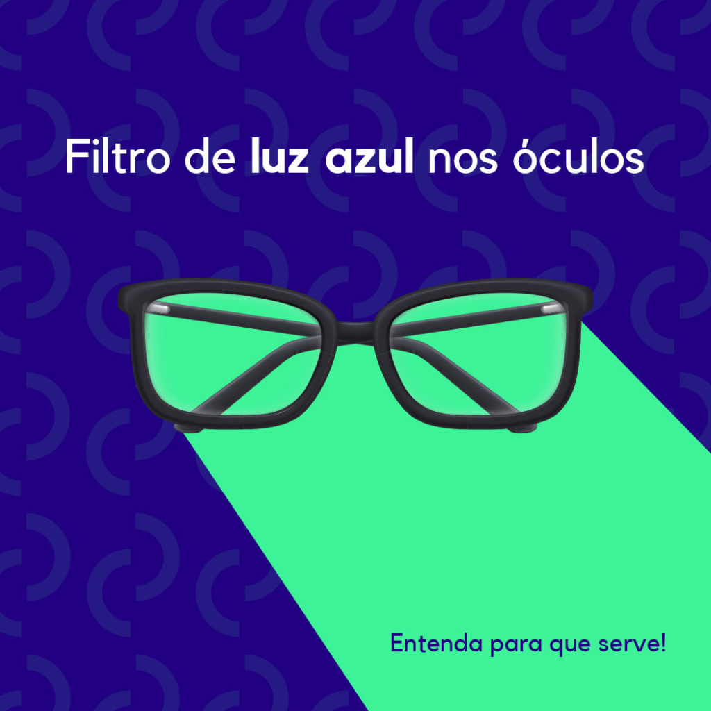 Imagem com fundo azul escuro com os dizeres localizados ao centro na cor branca: "filtro de luz azul nos óculos". No meio, há uma ilustração de óculos de grau.